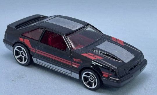Hot Wheels 2025 #127/250 '92 Ford Mustang, NEW/LOOSE, black
