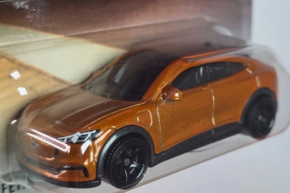 Matchbox 2025 #039/125 2021 Ford Mustang Mach-E, NEW/LOOSE, metalflake orange