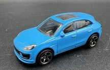 Matchbox 2025 #064/125 Porsche Macan S, NEW/LOOSE, miami blue