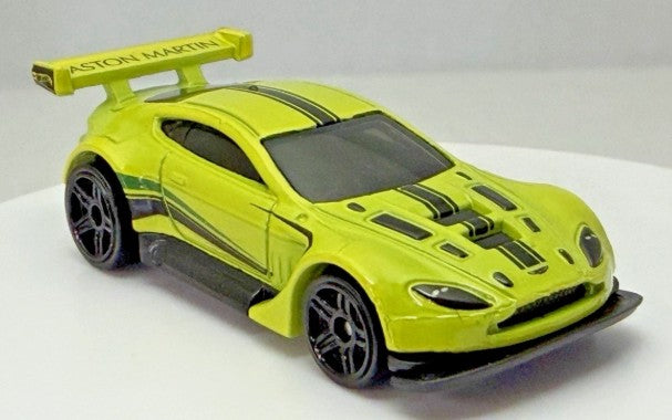 Hot Wheels 2026 Multipack Exclusive, Aston Martin Vantage GT3, NEW/LOOSE, yellow