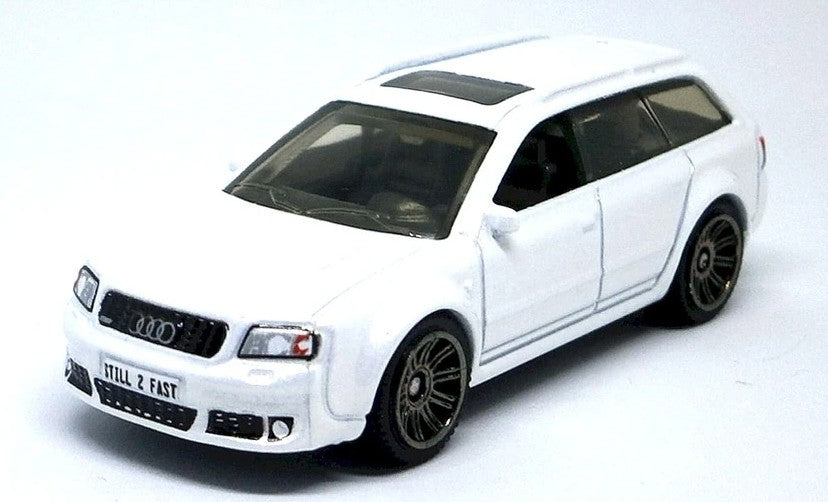 Matchbox 2018 #020/125, Audi RS6 Avant - 2004, NEW/LOOSE, metalflake white