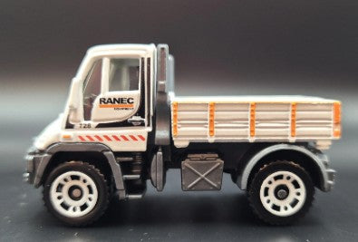 Matchbox 2022 Multipack Exclusive, Mercedes-Benz U300, NEW/LOOSE, white
