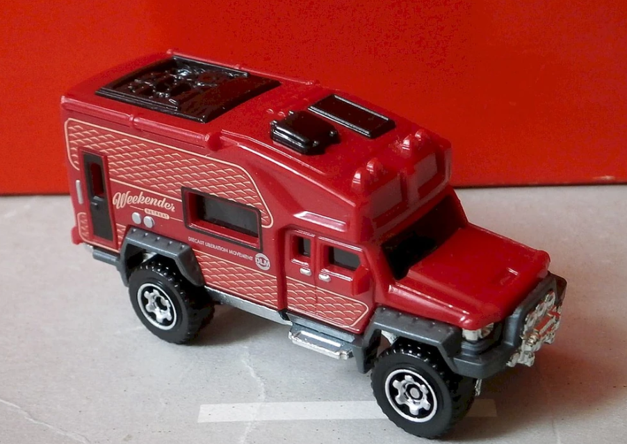 Matchbox 2019 #070/100, Road Tripper/MBX Prospector, NEW/LOOSE, red