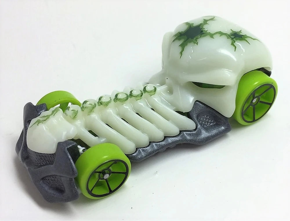Hot Wheels 2019 #209/250 Skull Crusher, NEW/LOOSE, glow-in-the-dark white