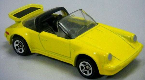 Hot Wheels 1996 #493 Porsche 911 Targa, NEW/LOOSE, yellow/all small 5SP/smoke tint