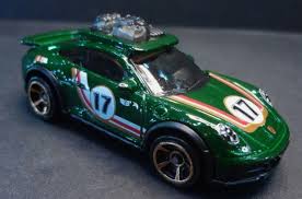 Hot Wheels 2025 #154/250 Porsche 911 Rallye, NEW/LOOSE, dark green