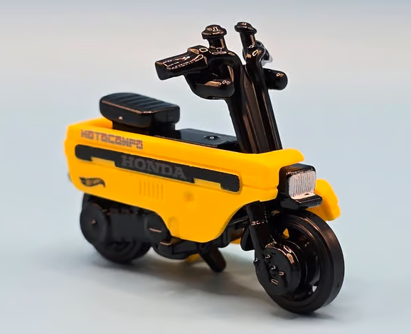 Hot Wheels 2025 #181/250 Honda Motocompo, NEW/LOOSE, yellow