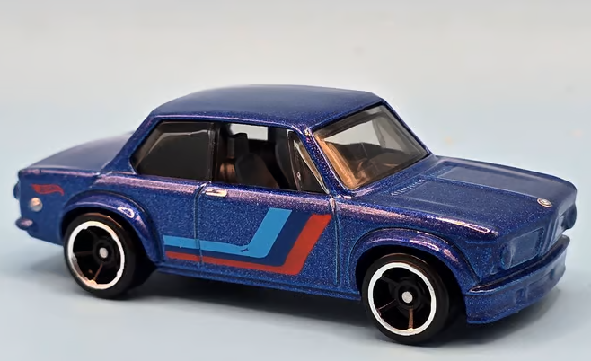Hot Wheels 2025 #077/250 BMW 2002, NEW/LOOSE, blue