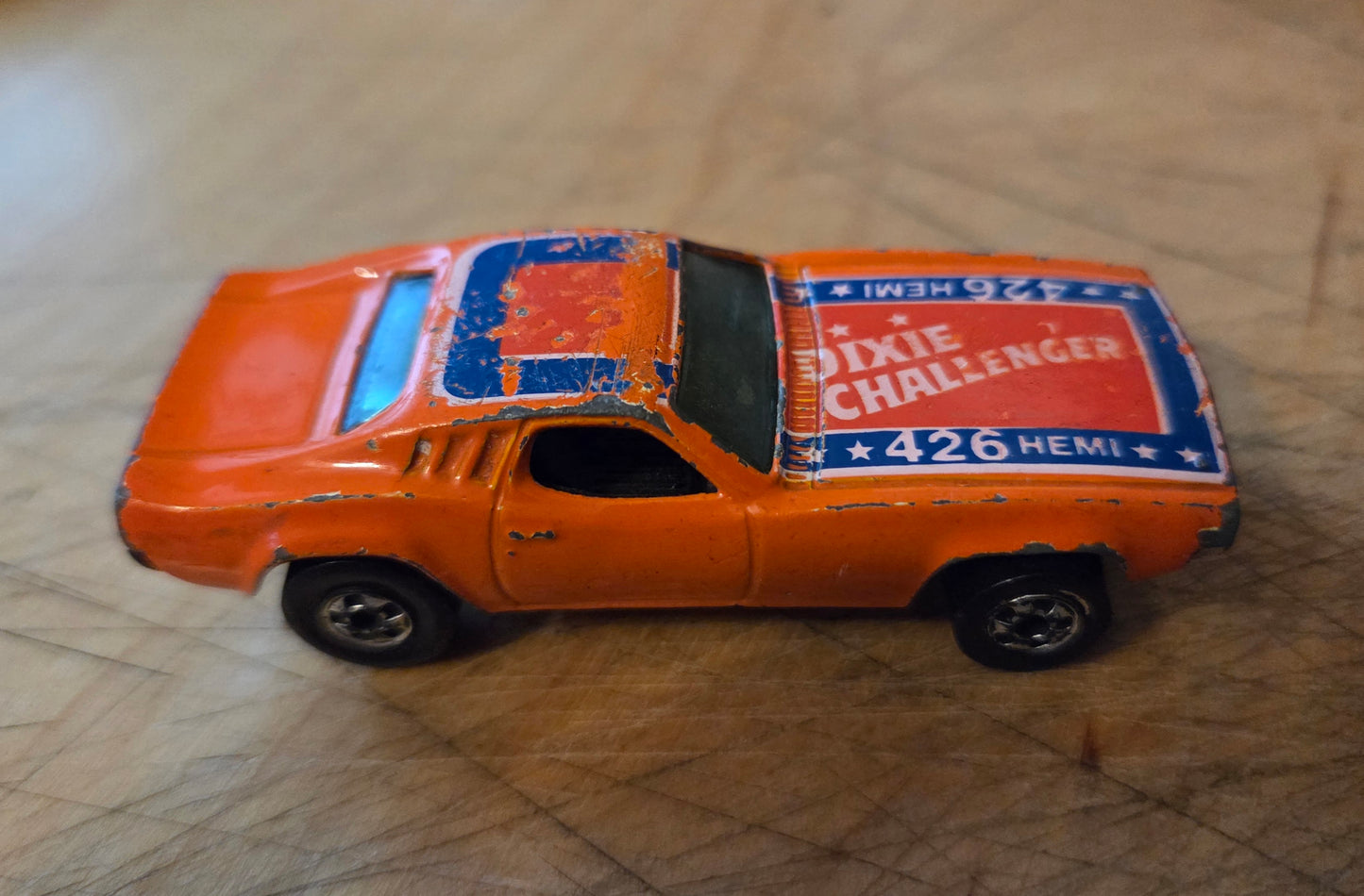 Hot Wheels 1983, Dixie Challenger, PREOWNED/LOOSE, orange (read description)