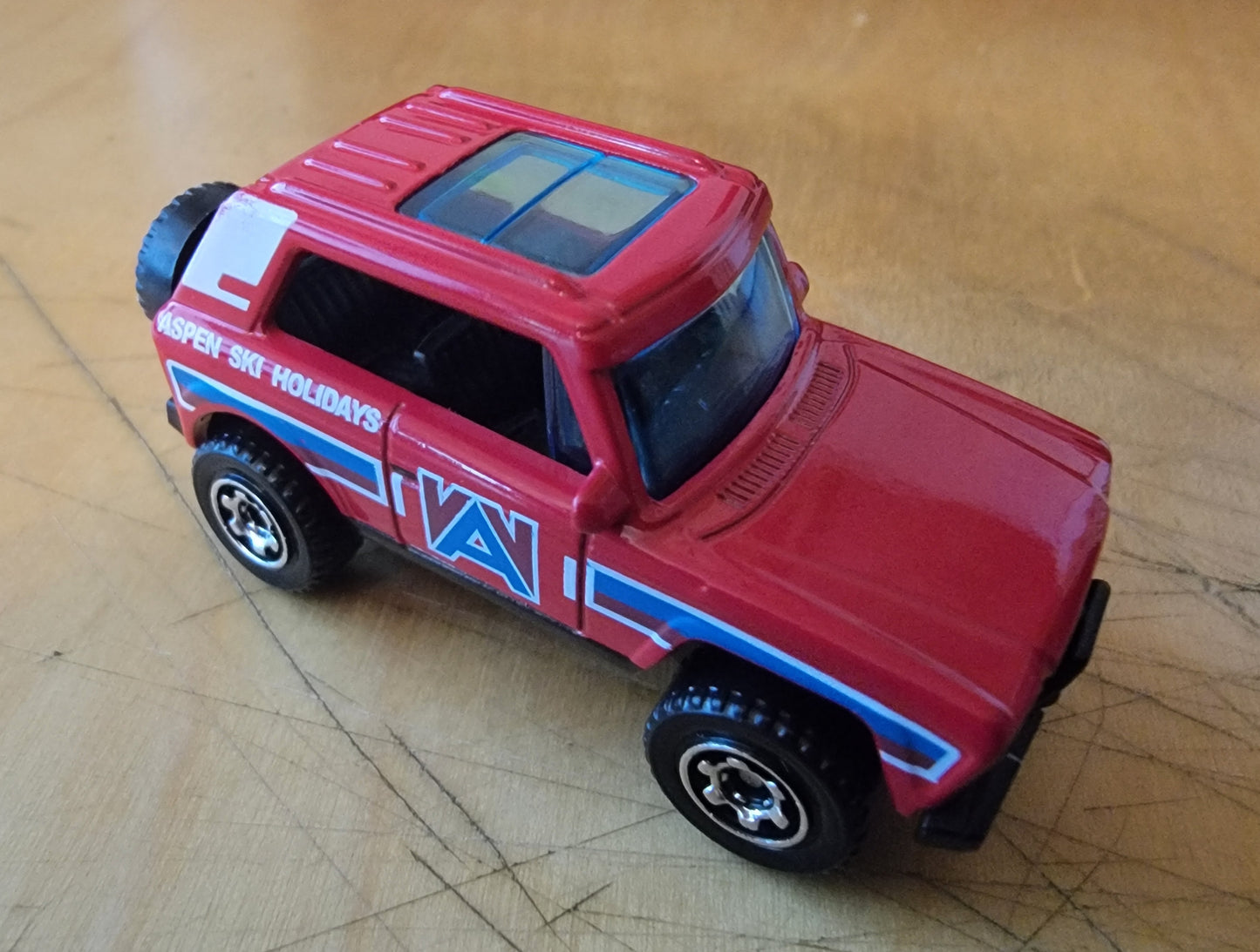 Matchbox 2024 #056/100 MBX Field Car, NEW/LOOSE, red