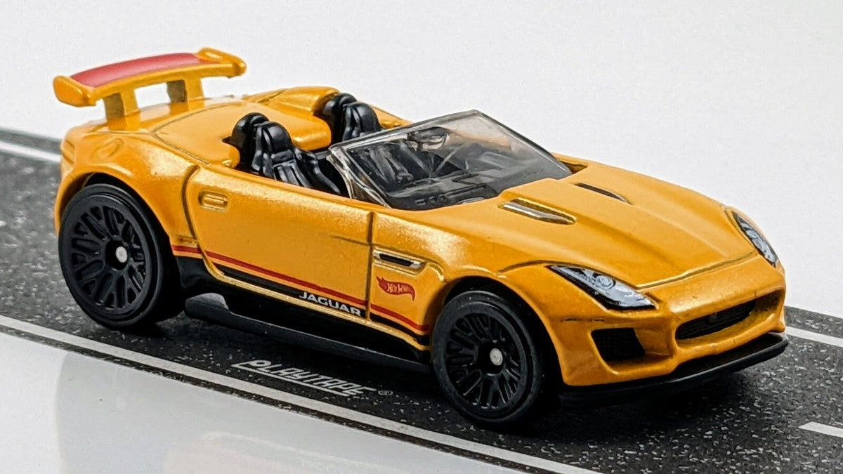 Hot Wheels 2024 #116/250 '15 Jaguar F-Type Project 7, RETAILER EXCLUSIVE, NEW/LOOSE, yellow