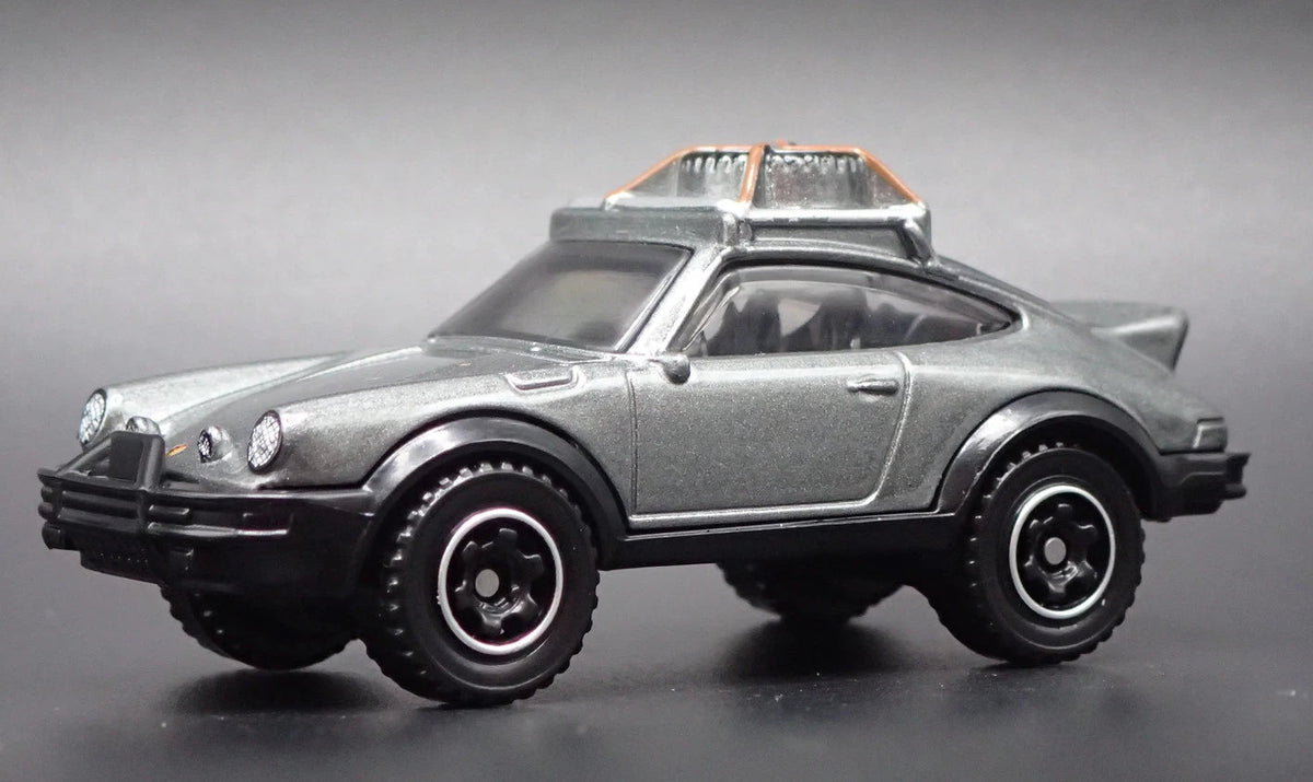 Matchbox 2026 #073/125, 1985 Porsche 911 Rally, NEW/LOOSE, grey