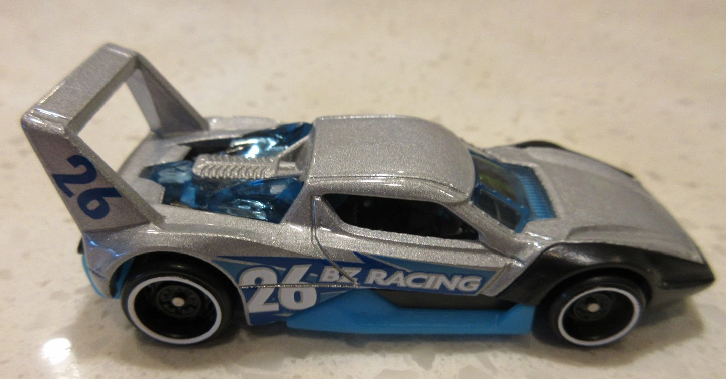 Hot Wheels 2026 #047/250 High Tail Chaser, NEW/LOOSE, metalflake silver