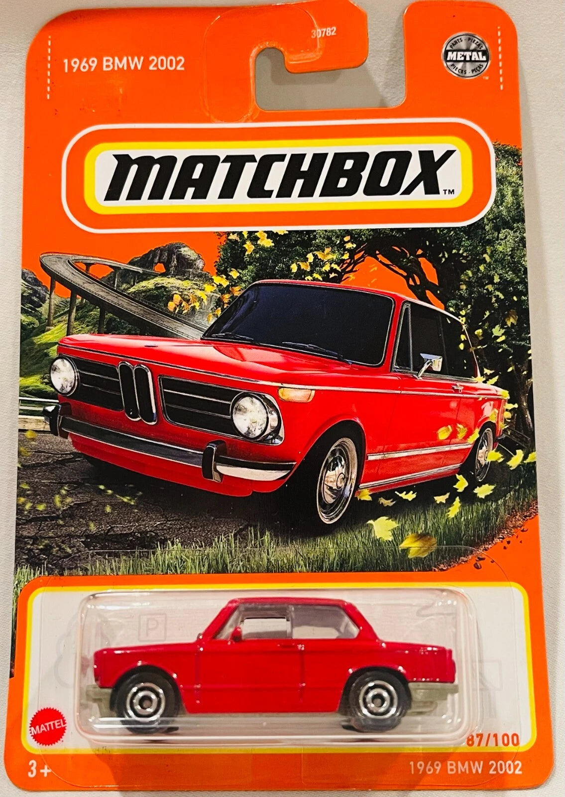 Matchbox 2022 #087/100, 1969 BMW 2002, red