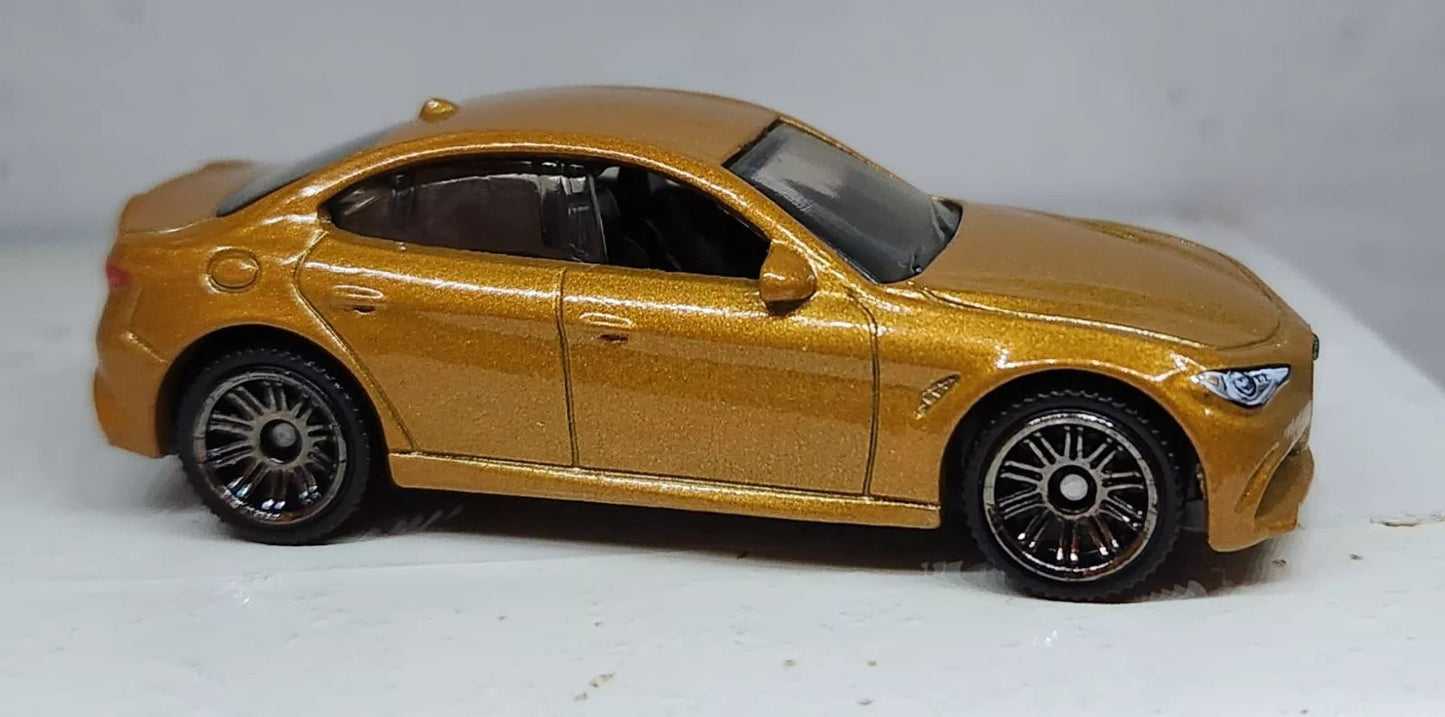 Matchbox Multipack Exclusive, 2016 Alfa Romeo Giulia, NEW/LOOSE, metalflake gold