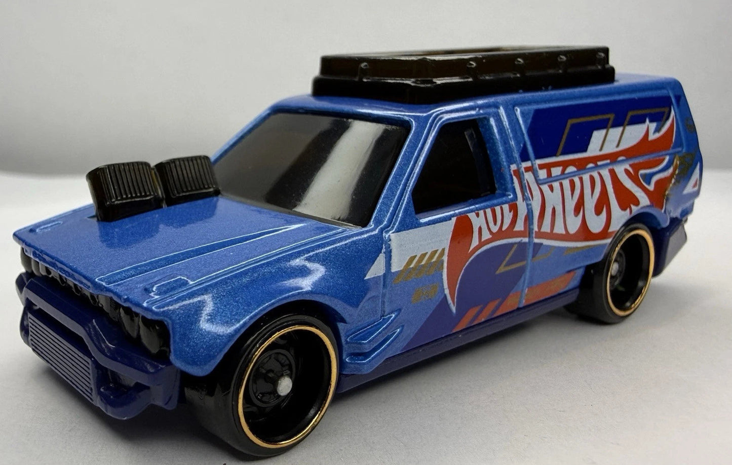 Hot Wheels 2026 #109/250, Time Shifter, NEW/LOOSE, blue