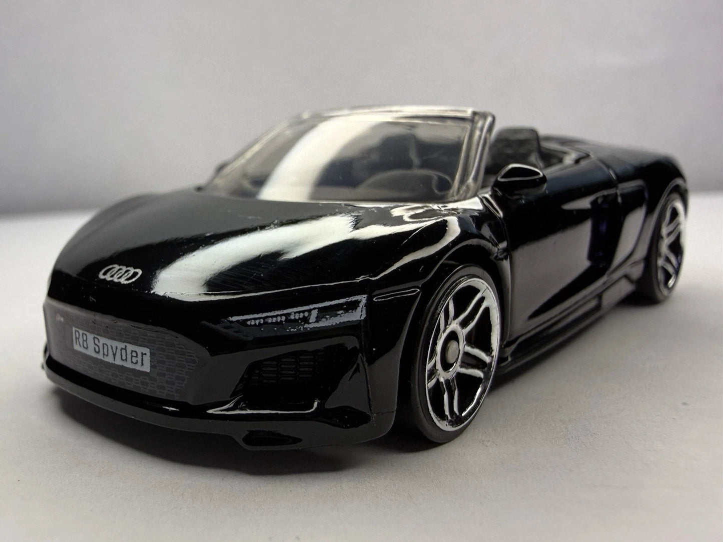 Hot Wheels 2026 #130/250, 2019 Audi RS Spyder, NEW/LOOSE, black