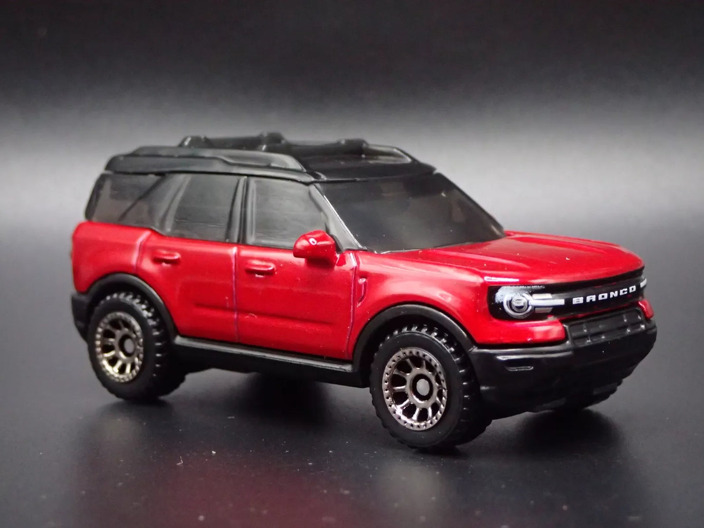 Matchbox 2025 #087/100 2022 Ford Bronco Sport, NEW/LOOSE, red