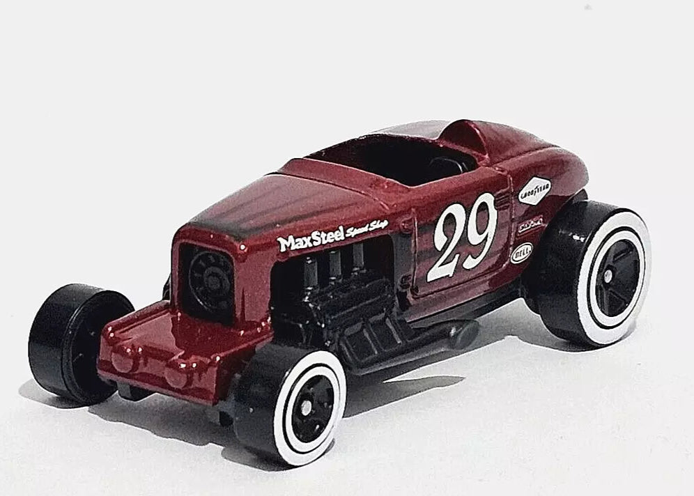 Hot Wheels 2024 #019/250 Max Steel, NEW/LOOSE, metalflake red