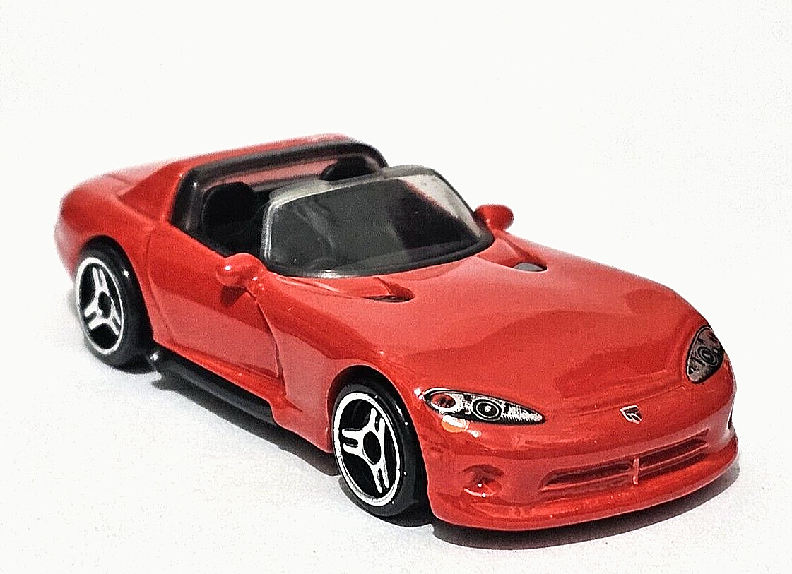 Hot Wheels 2023 #236/250 '92 Dodge Viper RT/10, NEW/LOOSE, viper red