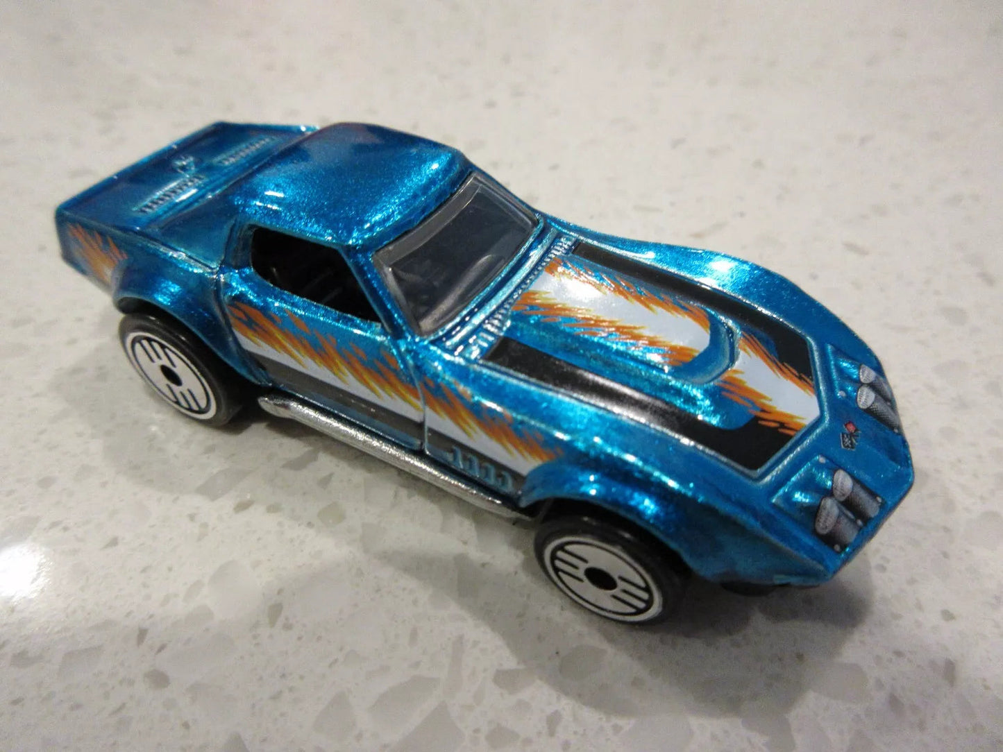Hot Wheels 2025 Ultra Hots Mix A 8/8 '69 COPO Corvette, NEW/LOOSE, spectraflame turquoise