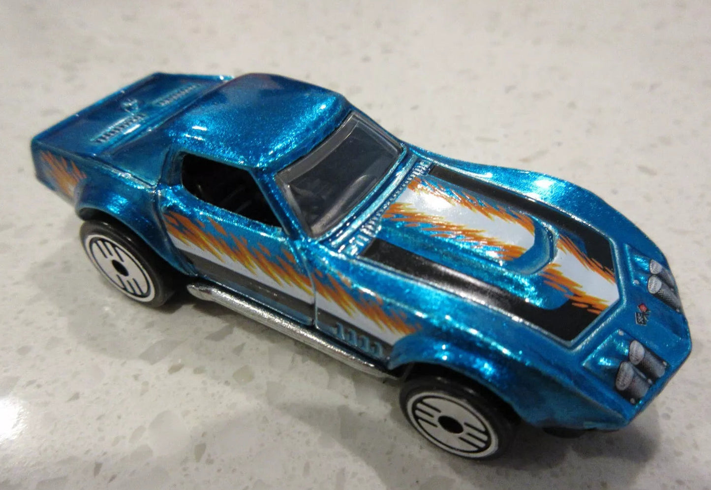 Hot Wheels 2025 Ultra Hots Mix A 8/8, '69 COPO Corvette, NEW/LOOSE, spectraflame turquoise