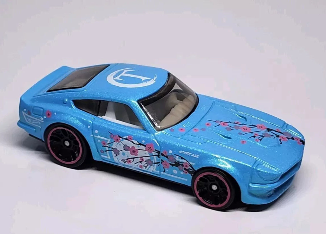 Hot Wheels 2025 #062/250 Datsun 240Z, NEW/LOOSE, light blue