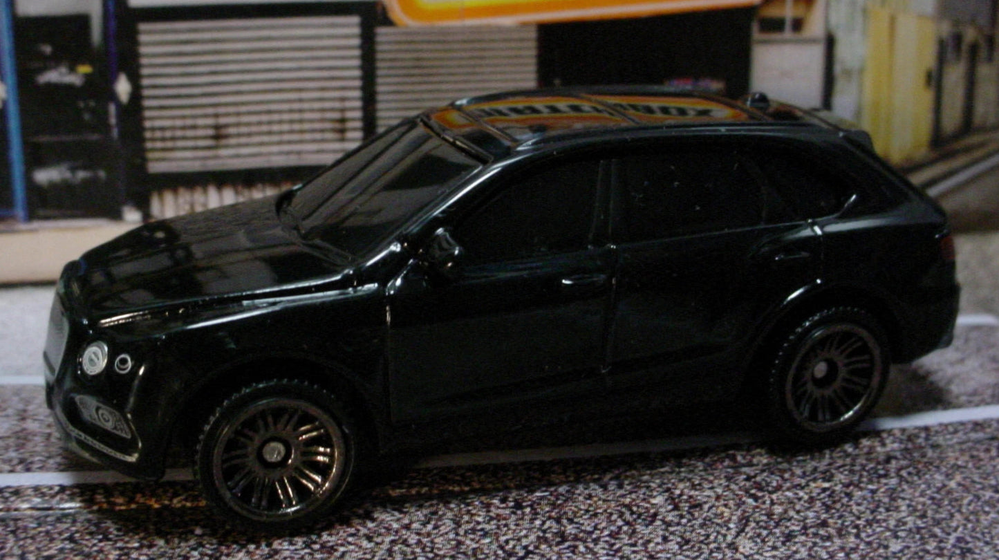 Matchbox 2025 Multipack Exclusive, '18 Bentley Bentayga, NEW/LOOSE, black