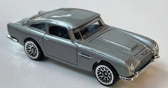 Hot Wheels 2024 #107/250 Aston Martin 1963 DB5, NEW/LOOSE, silver