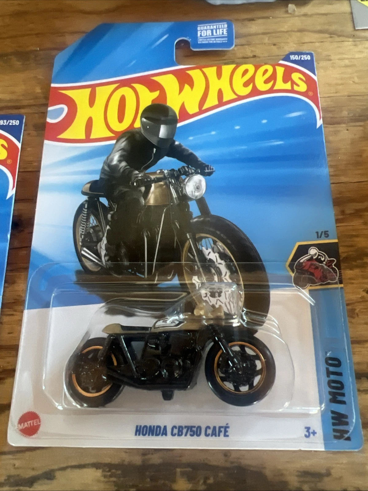 Hot Wheels 2025 #150/250 Honda CB750 Cafe', RETAILER EXCLUSIVE, gold