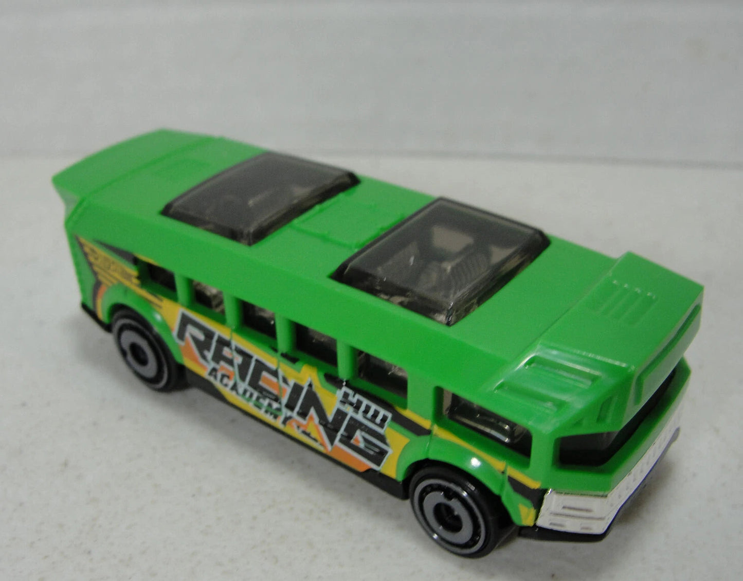Hot Wheels 2024 #005/250 Hot Wheels High, NEW/LOOSE, green