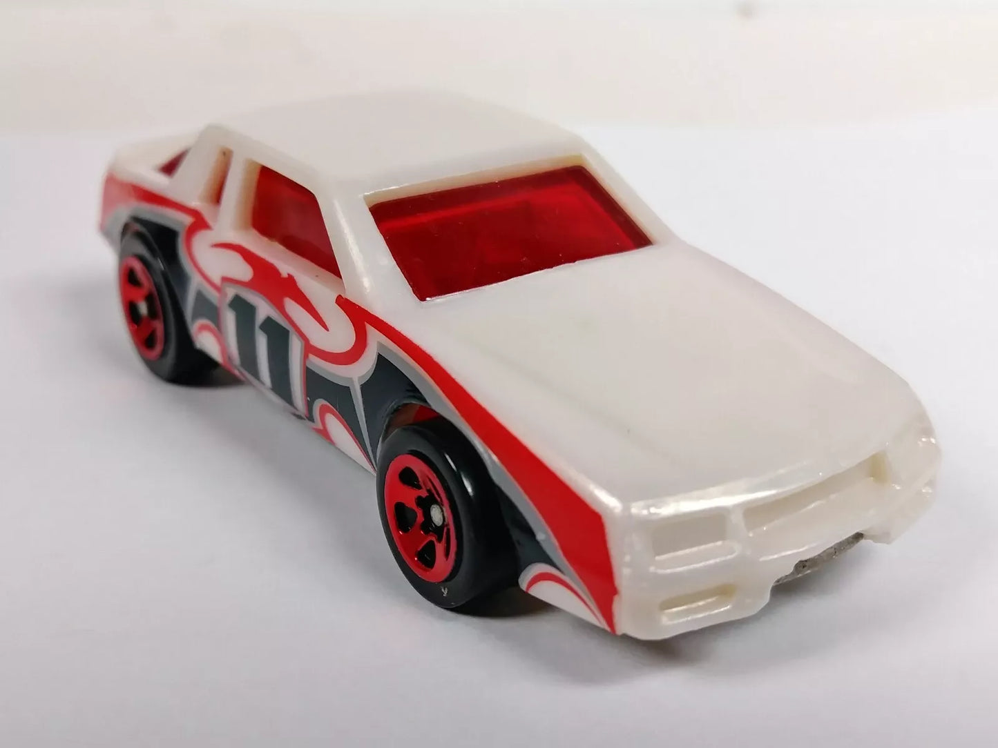 Hot Wheels Multipack Exclusive Chevy Stocker, PREOWNED/LOOSE, white