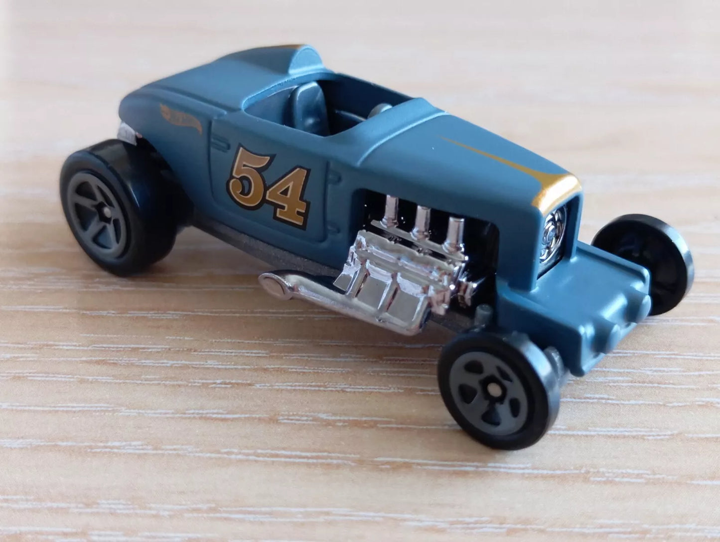 Hot Wheels 2022 #224/250 Max Steel, NEW/LOOSE, matte "moody" blue