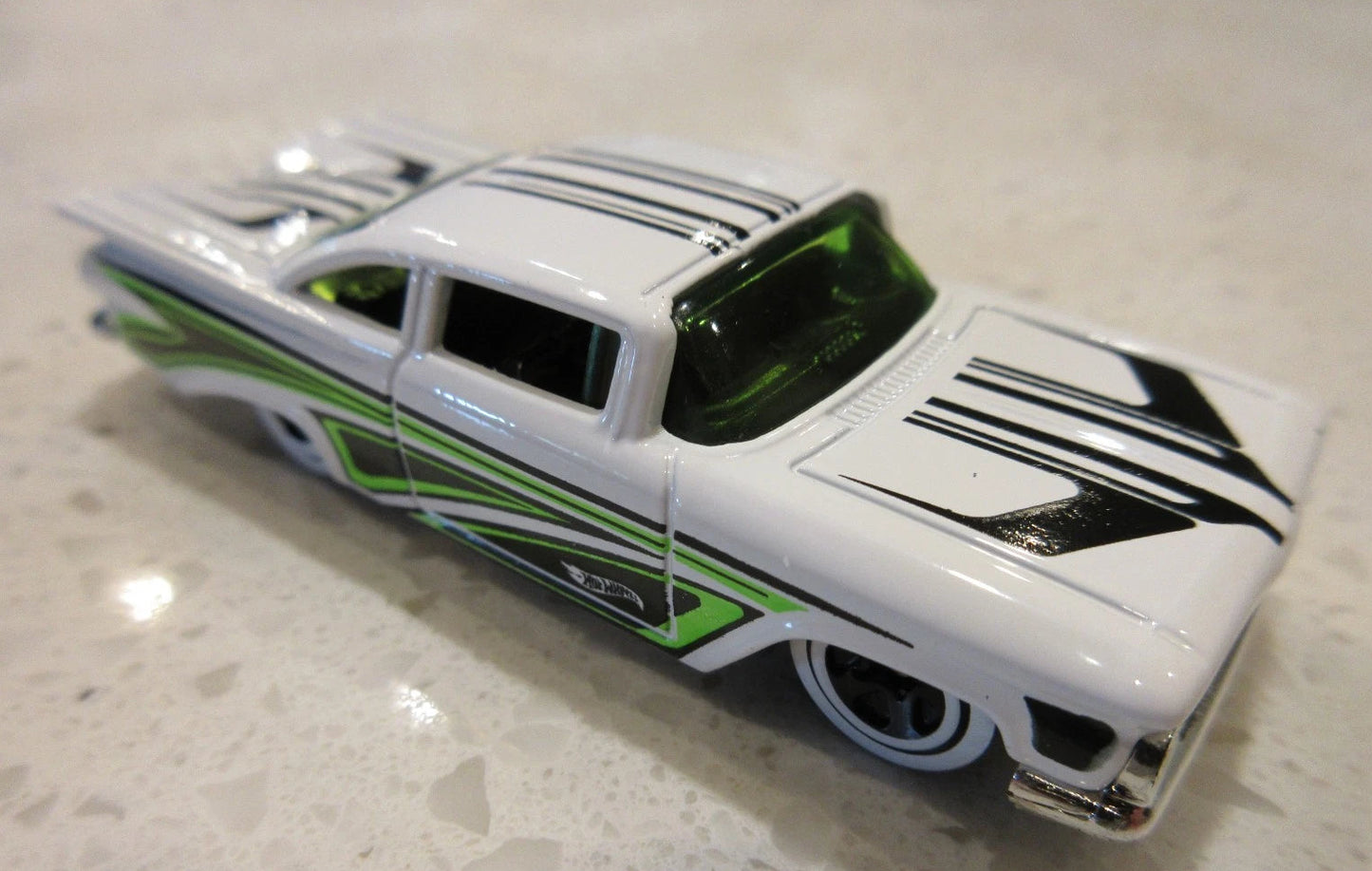 Hot Wheels 2026 #044/250 '59 Chevy Impala, NEW/LOOSE, white