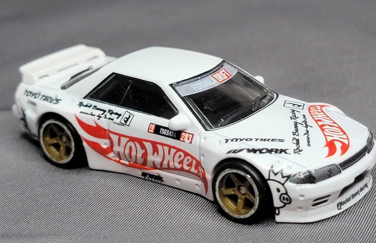 Hot Wheels 2024 Modern Classics E Mix 1/5 Nissan Skyline GT-R (R32) Pandem, NEW/LOOSE, white