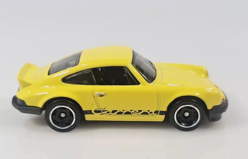 Hot Wheels 2024 #046/250 Porsche 911 Carrera RS 2.7, NEW/LOOSE, yellow