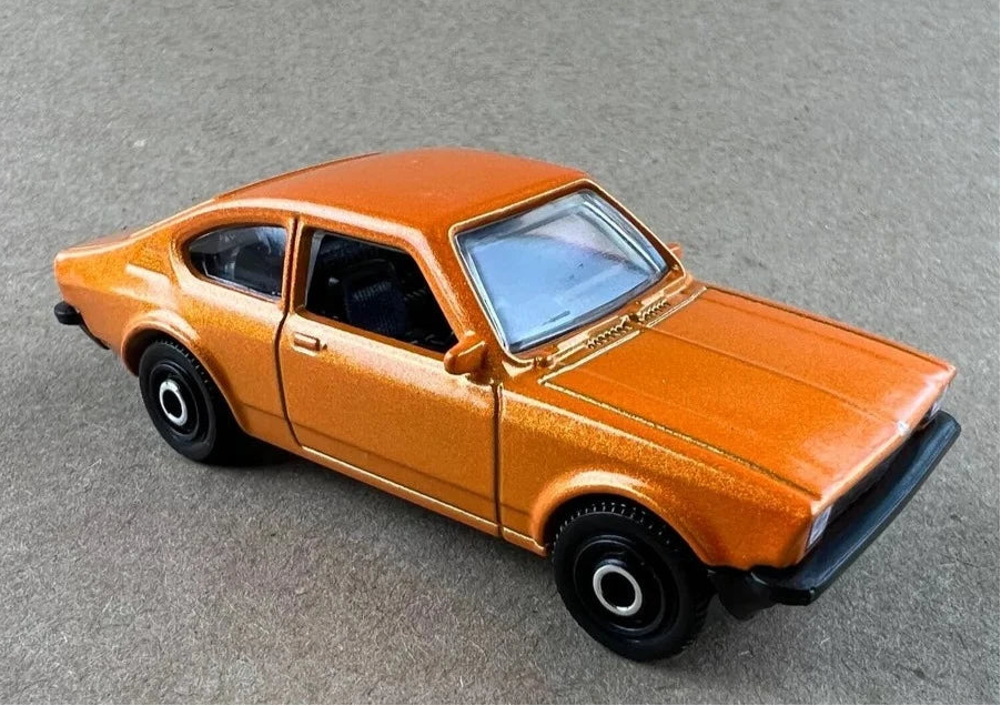 Matchbox 2023 #073/100 1975 Opel Kadett, NEW/LOOSE, metalflake orange