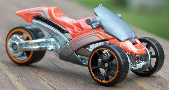 Hot Wheels 2009 #022/190 Tri & Stop Me, NEW/LOOSE, metalflake orange