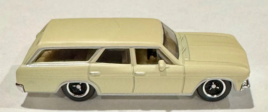 Matchbox 2025 #124/125, 1966 Chevelle Wagon, NEW/LOOSE, matte cream