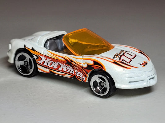 Matchbox 2004 #168, Corvette Stingray III, NEW/LOOSE, white (3SP)