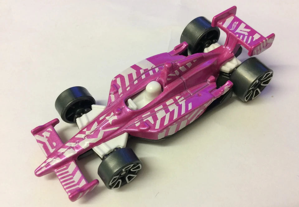 Hot Wheels 2020 #025/250 Indy 500 Oval, NEW/LOOSE, pink