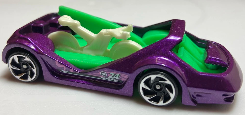 Hot Wheels 2025 #010/250 Deora III, NEW/LOOSE, purple