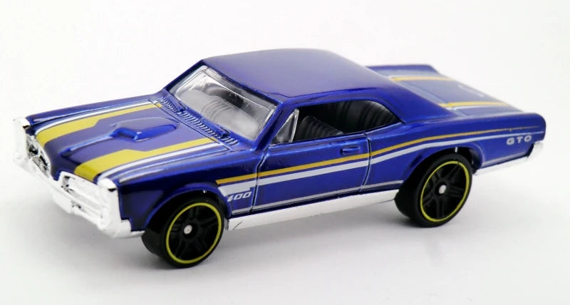 Hot Wheels 2015 #228/250 '67 Pontiac GTO, NEW/LOOSE, metalflake blue