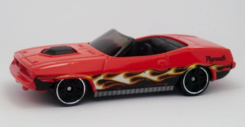 Hot Wheels 2013 #213/250 '70 Plymouth Barracuda, NEW/LOOSE, red