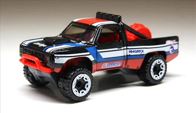 Hot Wheels 2022 #186/250 '87 Dodge D100, TREASURE HUNT, NEW/LOOSE, black