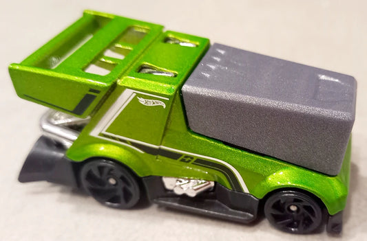 Hot Wheels 2024 #168/250 Rink Racer, NEW/LOOSE, green