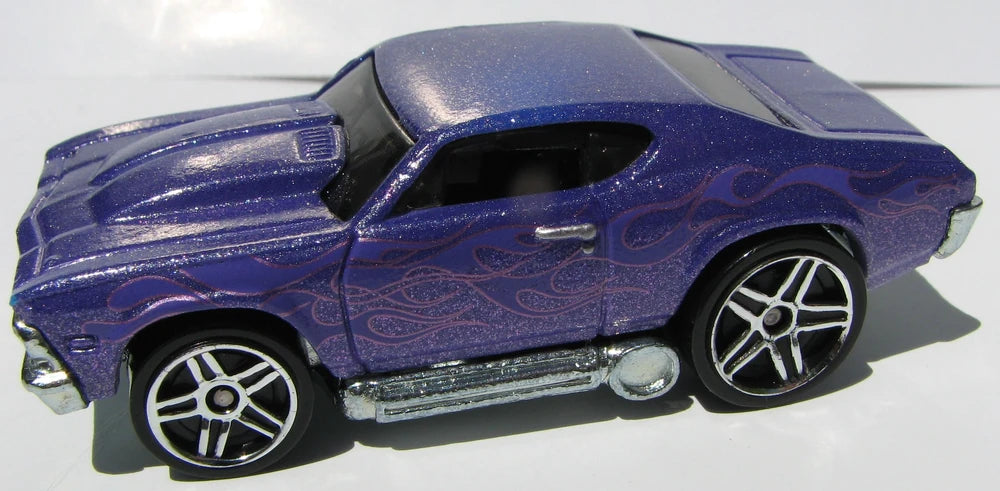 Hot Wheels 2011 Color Shifters: Metallics, '69 Chevelle (Toon'd), NEW/LOOSE, Purple (cold), Blue (warm)