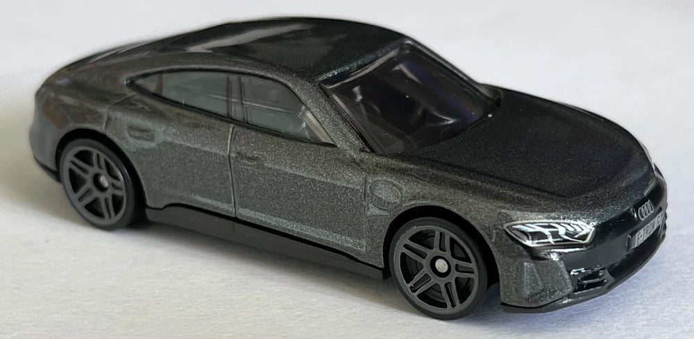 Hot Wheels 2022 #176/250 Audi RS E-Tron GT, NEW/LOOSE, grey metallic