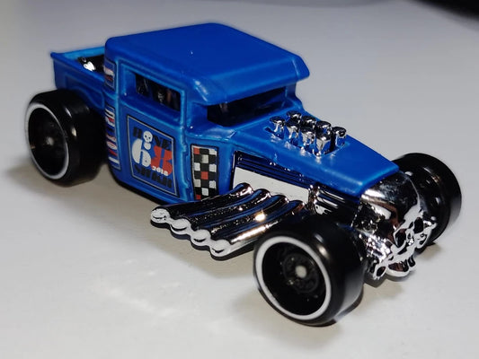 Hot Wheels 2018 #003/365 Bone Shaker, PREOWNED/LOOSE, blue IMPERFECT