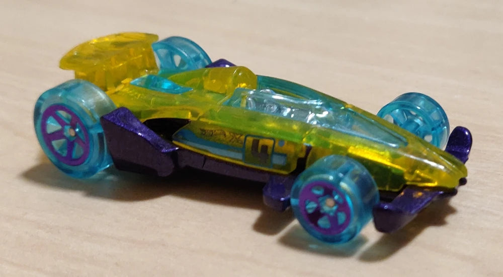 Hot Wheels 2019 #149/250, Carbide, NEW/LOOSE, translucent yellow